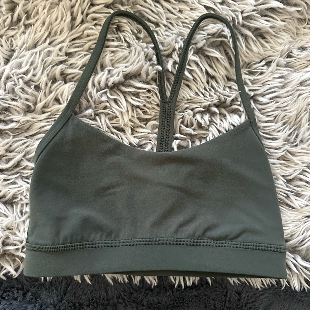 Green Lululemon Flow Y bra, size 4